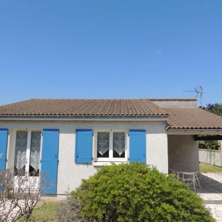 Maison F4 70 M² Avec Jardin A - Fr-1-71-52 Ρουαγιάν