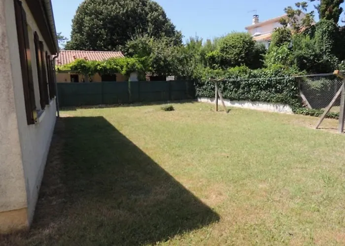 Maison F4 70 M² Avec Jardin A - Fr-1-71-52 *