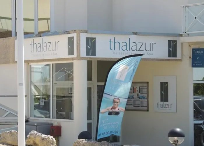 Maison F4 70 M² Avec Jardin A - Fr-1-71-52 * Royan